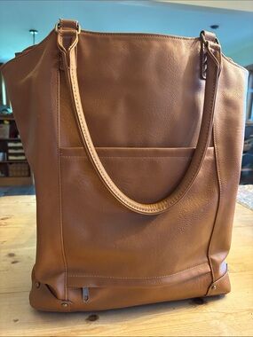 solo Large Tan Leather-Look Tote Bag